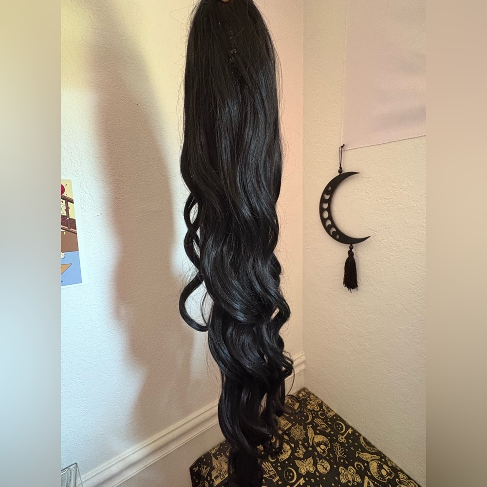 Long adjustable Black Ponytail